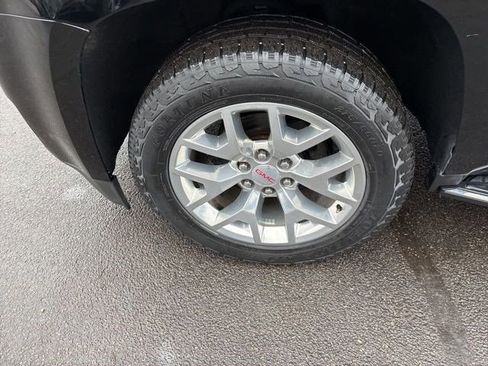 Used 2019 GMC Yukon SLE w/ SLE Value Package image 47