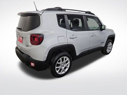 Used 2021 Jeep Renegade Latitude w/ Luxury Group I AWD/4WD image 8