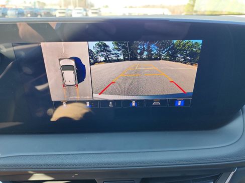 Certified 2025 Buick Encore GX Avenir w/ Avenir Technology Package image 17