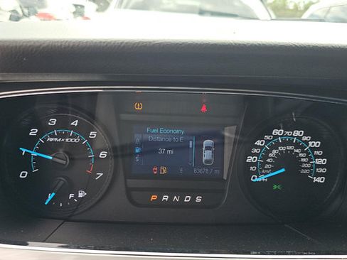 Used 2016 Ford Taurus SEL FWD image 12