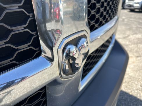 Used 2018 RAM 1500 ST w/ SXT Appearance Group AWD/4WD image 23