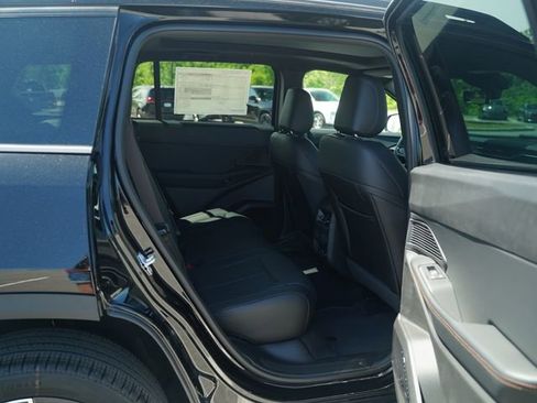 New 2026 Jeep Cherokee Overland w/ Advanced Pro Tech Group AWD/4WD image 21