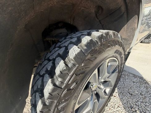 Used 2020 Chevrolet Silverado 1500 LT image 10