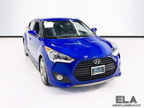 Used 2014 Hyundai Veloster Turbo FWD image 2