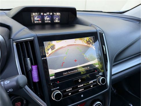 Used 2018 Subaru Impreza 2.0i Limited image 21