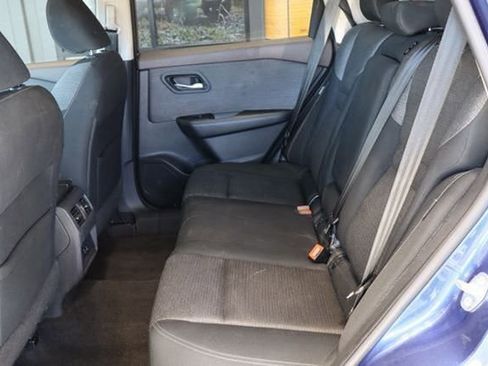 Used 2021 Nissan Rogue SV FWD image 18