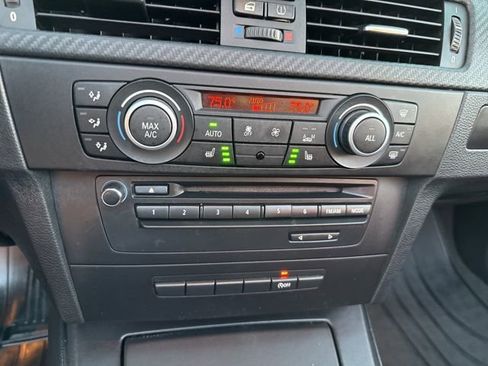 Used 2013 BMW M3 Convertible RWD image 36