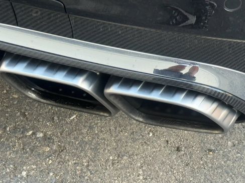 Used 2024 Mercedes-Benz S 63 AMG S w/ Carbon Fiber Exterior Package image 23