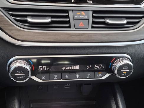 New 2026 Nissan Altima 2.5 SV FWD image 21