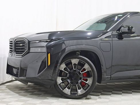 Used 2023 BMW XM AWD/4WD image 2