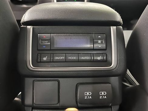 Used 2021 Subaru Ascent Limited w/ Technology Package AWD/4WD image 15