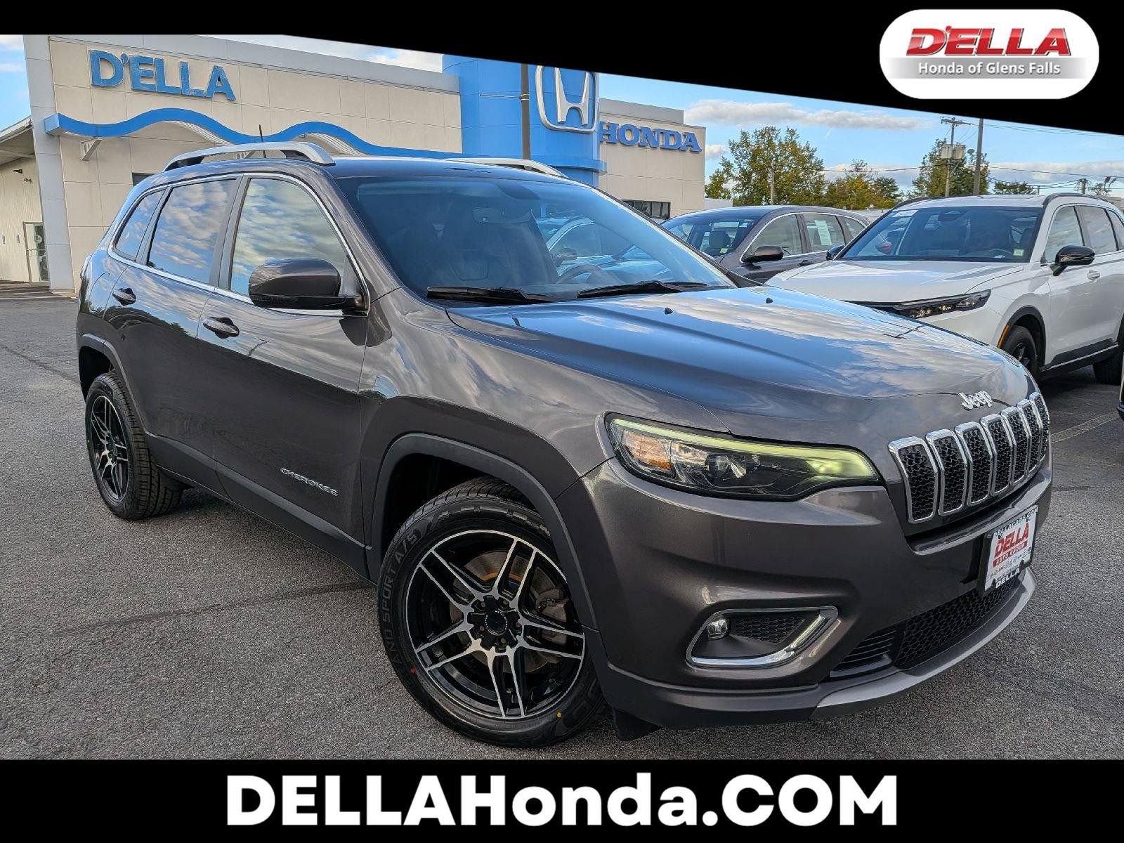 Used 2020 Jeep Cherokee Limited FWD image 1