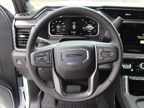 New 2026 GMC Sierra 2500 Denali Ultimate image 12