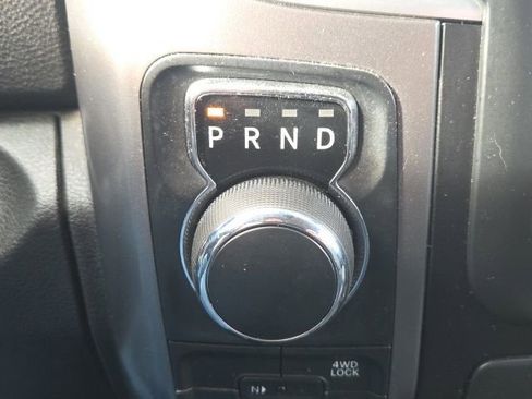 Used 2021 RAM 1500 Classic SLT image 28