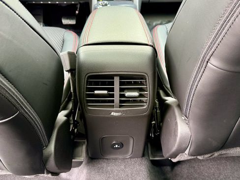 New 2026 Ford Escape ST-Line w/ Tech Pack #1 AWD/4WD image 32