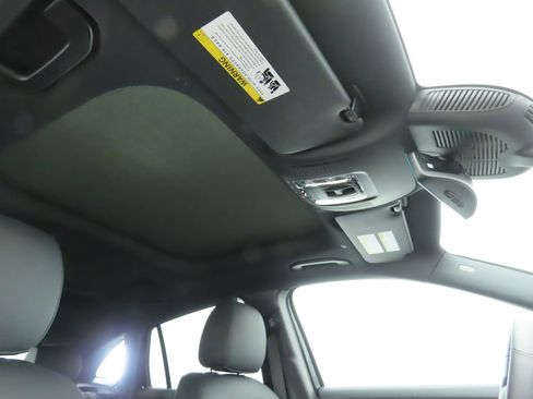 Certified 2025 Mercedes-Benz GLA 250 image 18