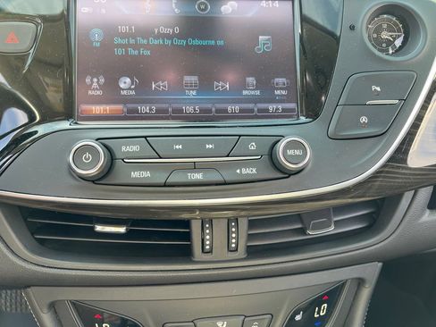 Used 2020 Buick Envision Essence AWD/4WD image 28