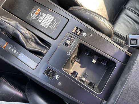 Used 1989 Chevrolet Corvette Coupe RWD image 19