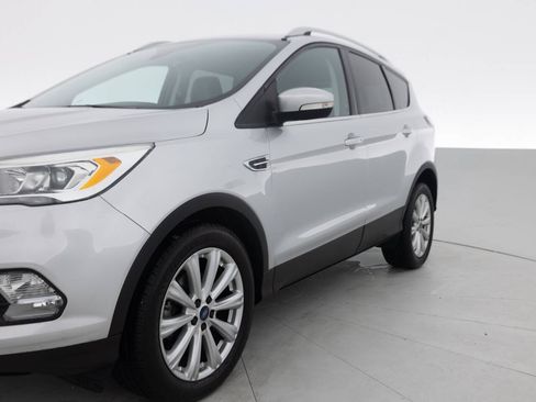 Used 2017 Ford Escape Titanium FWD image 12