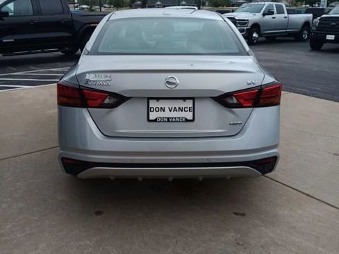 Used 2022 Nissan Altima 2.5 SV image 5