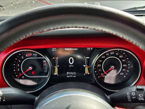 Used 2022 Jeep Wrangler Unlimited Rubicon w/ LED Lighting Group AWD/4WD image 18