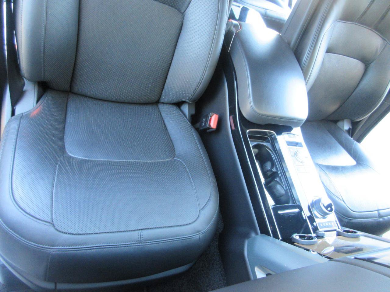 Used 2021 Land Rover Range Rover P525 Westminster Edition LWB AWD/4WD image 34