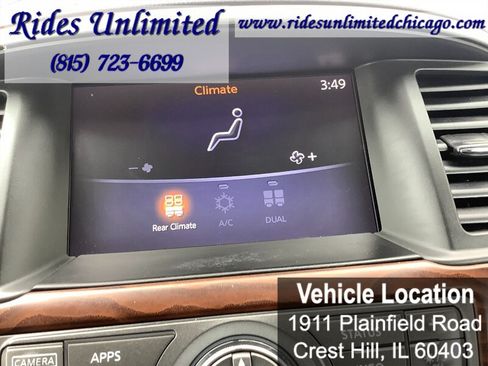 Used 2017 Nissan Pathfinder Platinum w/ Family Entertainment Package AWD/4WD image 31