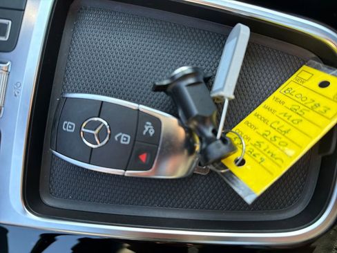 Used 2025 Mercedes-Benz CLA 250 4MATIC image 29