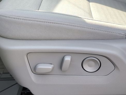 New 2026 Chevrolet Silverado 1500 LT image 10