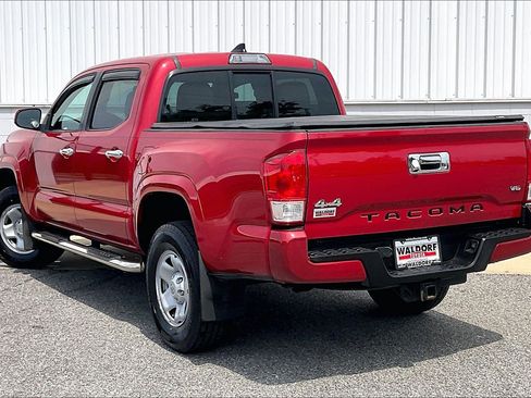Used 2017 Toyota Tacoma SR w/ Tow Package AWD/4WD image 15