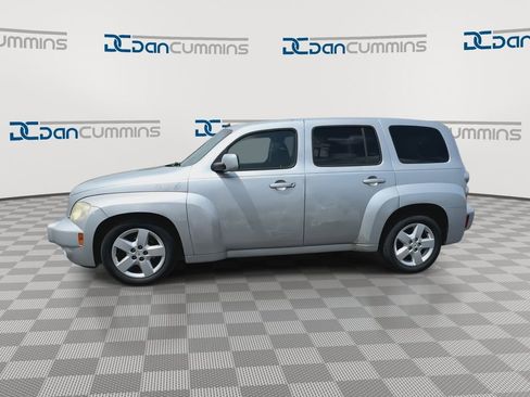 Used 2011 Chevrolet HHR LT FWD image 5