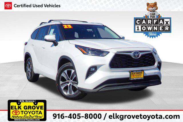 Certified 2023 Toyota Highlander XLE AWD/4WD image 1