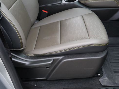 Used 2024 Chevrolet Colorado ZR2 w/ ZR2 Convenience Package III image 22