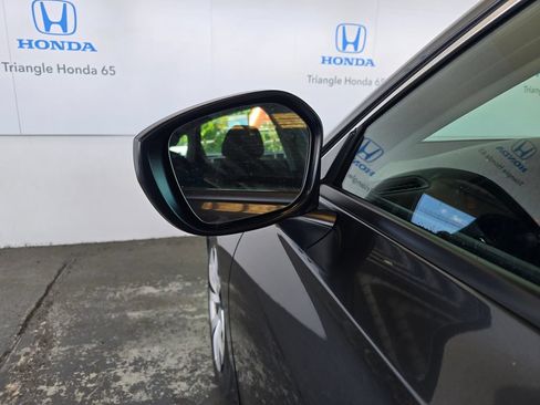 Used 2025 Honda Civic LX image 29