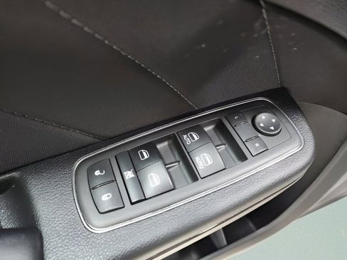 Used 2022 Dodge Charger SXT w/ Blacktop Package image 24