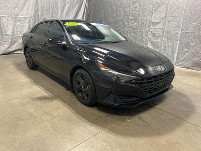 Used 2023 Hyundai Elantra SEL