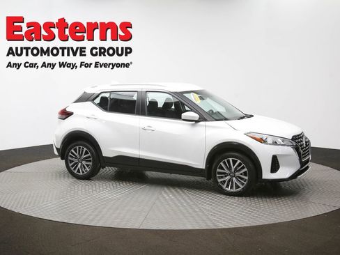 Used 2023 Nissan Kicks SV image 46