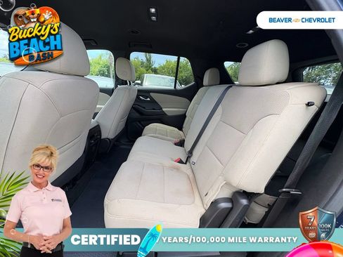 Used 2023 Chevrolet Traverse LS FWD image 14