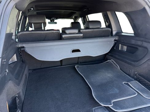 Used 2021 Mercedes-Benz GLB 250 w/ Premium Package image 9