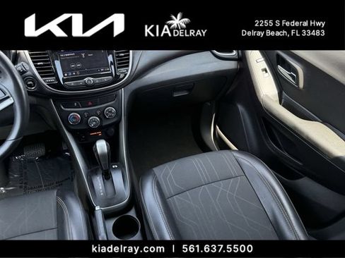 Used 2018 Chevrolet Trax LT w/ Driver Confidence Package FWD image 15