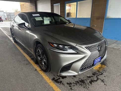 Used 2019 Lexus LS 500 w/ Interior Upgrade Package RWD image 4