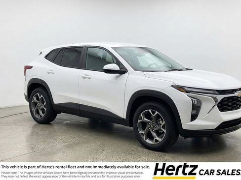 Used 2025 Chevrolet Trax LT w/ LT Convenience Package image 1