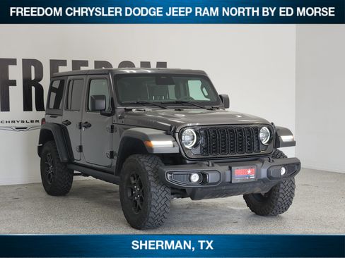Used 2025 Jeep Wrangler Unlimited Sport AWD/4WD image 2