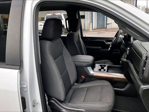 Used 2024 Chevrolet Silverado 3500 LT w/ Convenience Package image 30