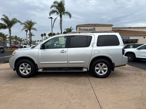 Used 2011 Nissan Armada SV RWD image 8