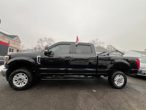 Used 2018 Ford F350 XLT image 6