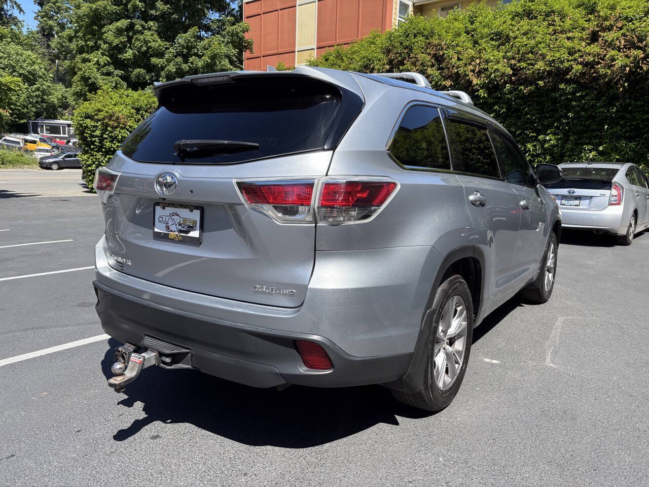 Used 2015 Toyota Highlander XLE AWD/4WD image 3