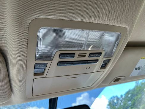Used 2016 Toyota Highlander XLE FWD image 31