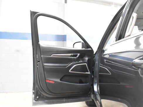 Used 2020 Kia Telluride EX AWD/4WD image 11