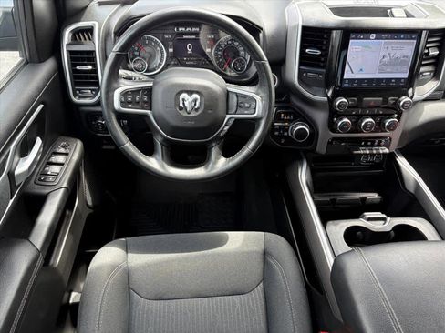 Used 2022 RAM 1500 Big Horn AWD/4WD image 4